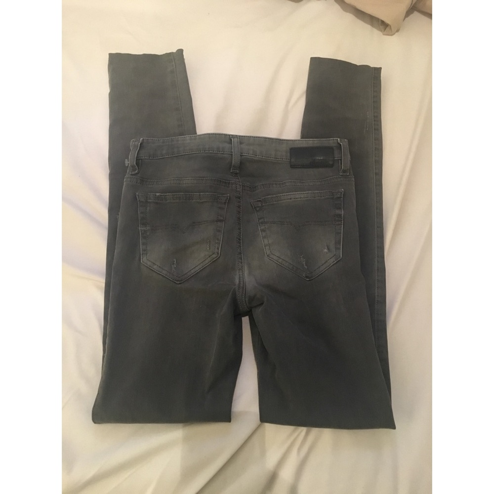 NWOT Diesel Skinzee Jeans Super Skinny 24" x 32"